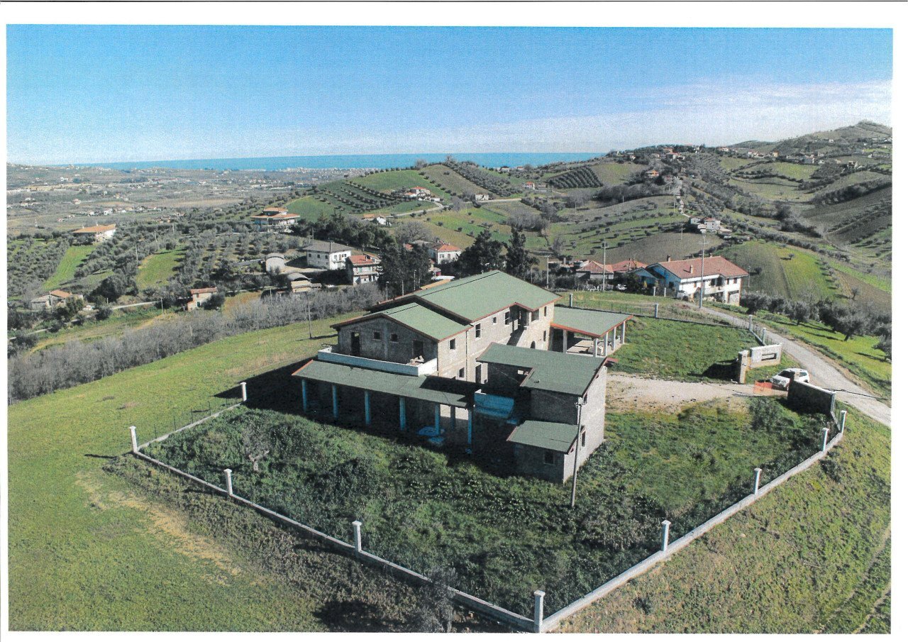 03 TORTORETO - COUNTRY HOUSE DA RISTRUTTURARE .jpg - Independent house Tortoreto - photo 1