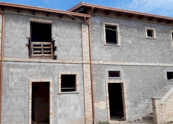 12 TORTORETO - COUNTRY HOUSE DA RISTRUTTURARE.jpg - Independent house Tortoreto - photo 12