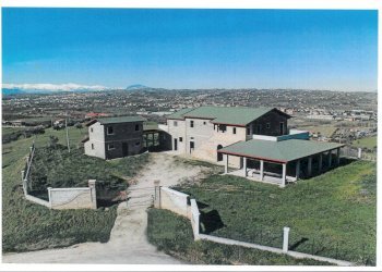 02 TORTORETO - COUNTRY HOUSE DA RISTRUTTURARE.jpg - Albergo - Struttura ricettiva Tortoreto - foto 2