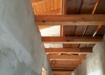 16 TORTORETO - COUNTRY HOUSE DA RISTRUTTURARE.jpg - Albergo - Struttura ricettiva Tortoreto - foto 16