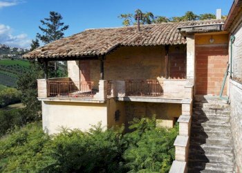 10 MONTEPRANDONE - TERRENO EDIFICABILE  CON RUDERE - Casa indipendente Monteprandone - foto 12