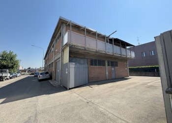 facciata - Commercial Premises Via Silvino Folloni 7, Modena - photo 10