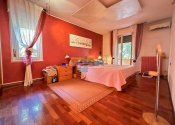 camera da letto - Appartamento Piazza Guido Rossa 8, Modena - foto 3