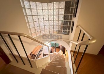 scala interna - Appartamento Piazza Guido Rossa 8, Modena - foto 16