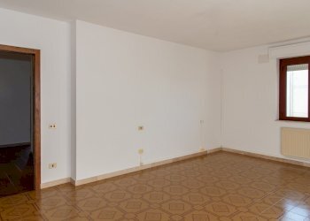 Sala riunioni (4) - Office Quartu Sant'Elena - photo 11
