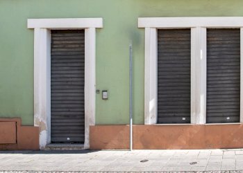 Prospetto locale.jpg - Locale Commerciale Quartu Sant'Elena - foto 1