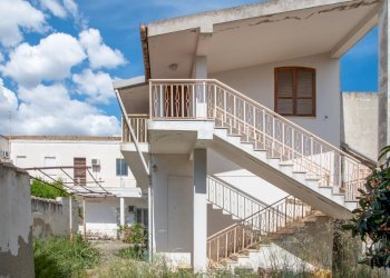 Scala esterna P 1? (3).jpg - Villa Quartu Sant'Elena - foto 25