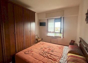 camera mat. 2.jpg - Trilocale via Don Luigi sturzo 7, Mozzate - foto 9