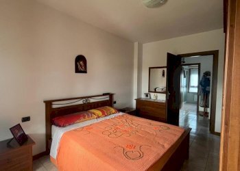 camera mat. 3.jpg - Trilocale via Don Luigi sturzo 7, Mozzate - foto 10