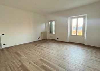 sala - Trilocale via foscolo  1, Mozzate - foto 1