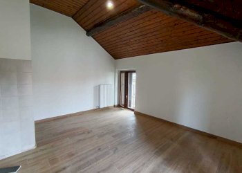 Cucina 2.jpg - Trilocale via Lazzaretto 10, Mozzate - foto 5