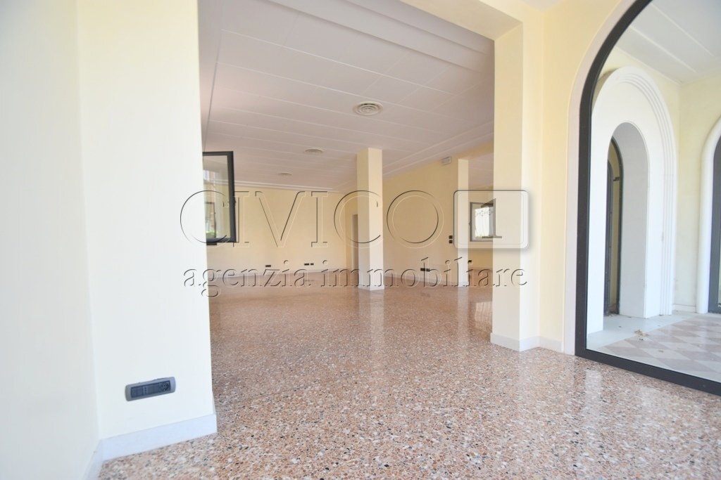 NEGOZIO GRUMOLO DELLE ABBADESSE (9).jpg - Commercial Premises Via Roma 31, Grumolo delle Abbadesse - photo 1