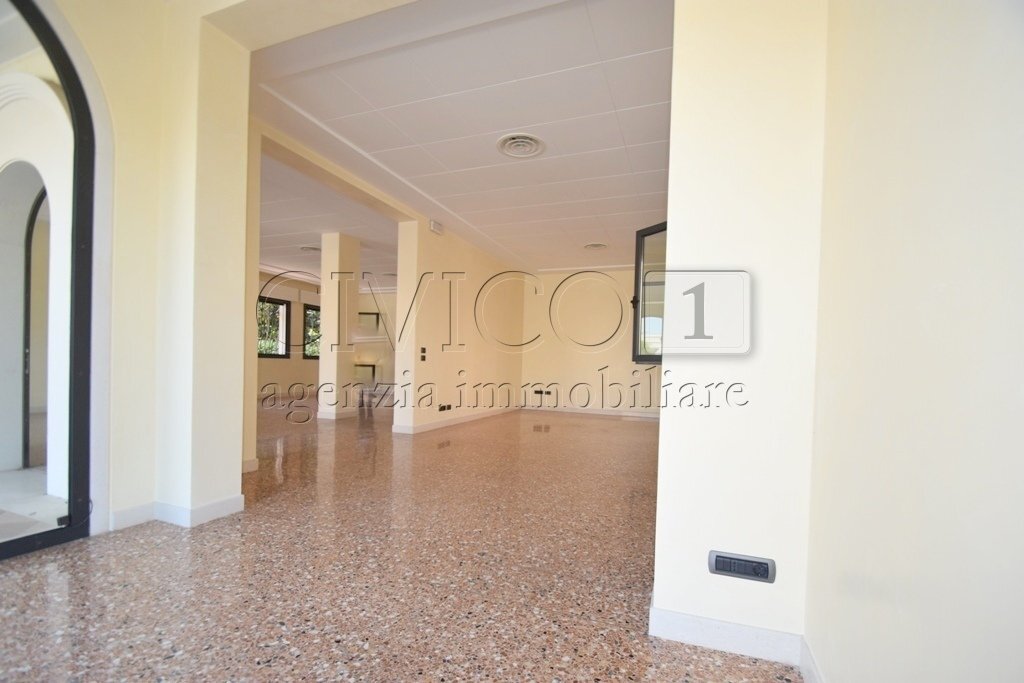 NEGOZIO GRUMOLO DELLE ABBADESSE (8).jpg - Commercial Premises Via Roma 31, Grumolo delle Abbadesse - photo 2