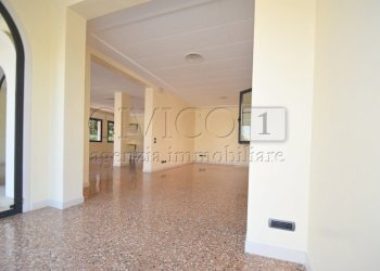 NEGOZIO GRUMOLO DELLE ABBADESSE (8).jpg - Locale Commerciale Via Roma 31, Grumolo delle Abbadesse - foto 2