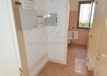 NEGOZIO GRUMOLO DELLE ABBADESSE (5).jpg - Locale Commerciale Via Roma 31, Grumolo delle Abbadesse - foto 9