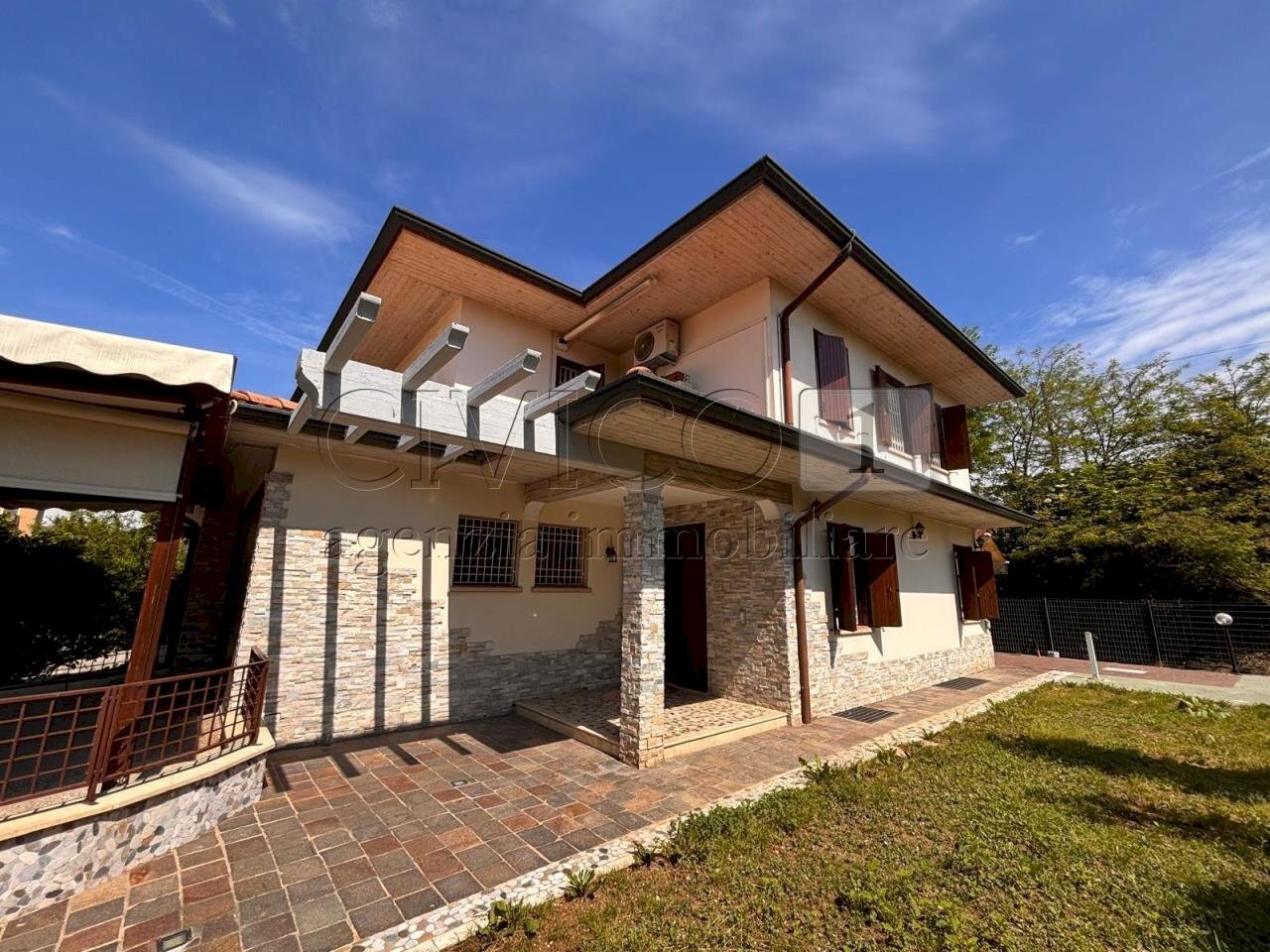 Esterno - Casa indipendente via dei Fanti 164, Torri di Quartesolo - foto 2