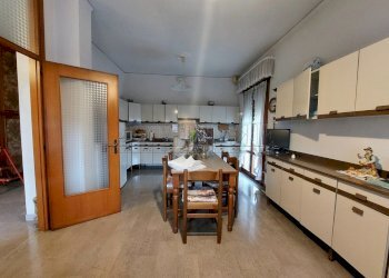 20250414_161031.jpg - Villa Padova - foto 4