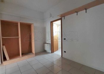 IMG-20250625-WA0011.jpg - Locale Commerciale Mestrino - foto 7