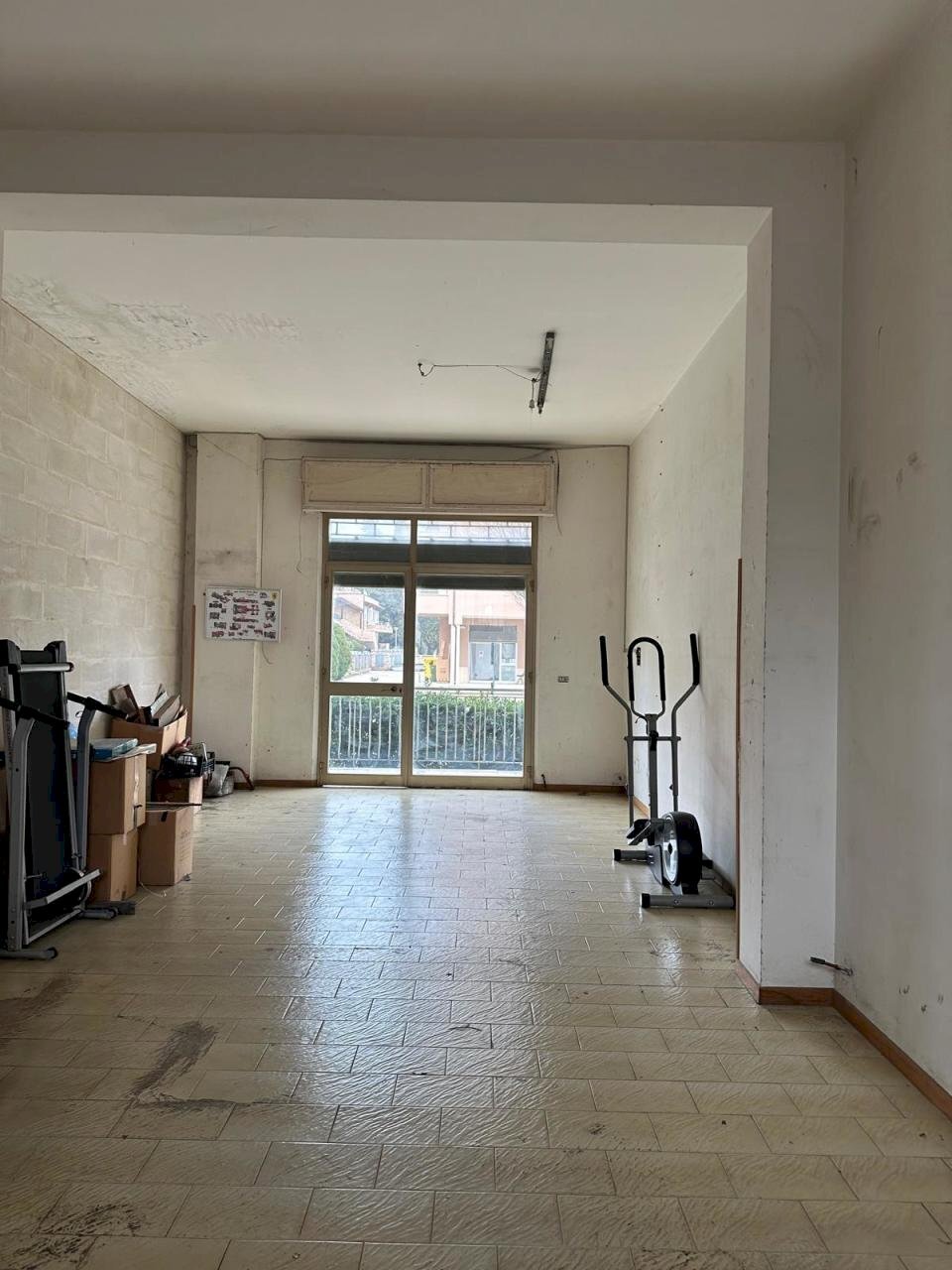 Immagine WhatsApp 2025-02-27 ore 11.43.18_5399e1d8 - Commercial Premises Colli del Tronto - photo 1