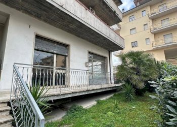 Immagine WhatsApp 2025-02-27 ore 11.43.18_d84c092d - Locale Commerciale Colli del Tronto - foto 6