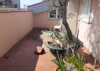 bbd7388c-a048-42f5-8628-9a3239dfc64e.jpg - Attico Via Werther Muttini 22, Carrara - foto 29