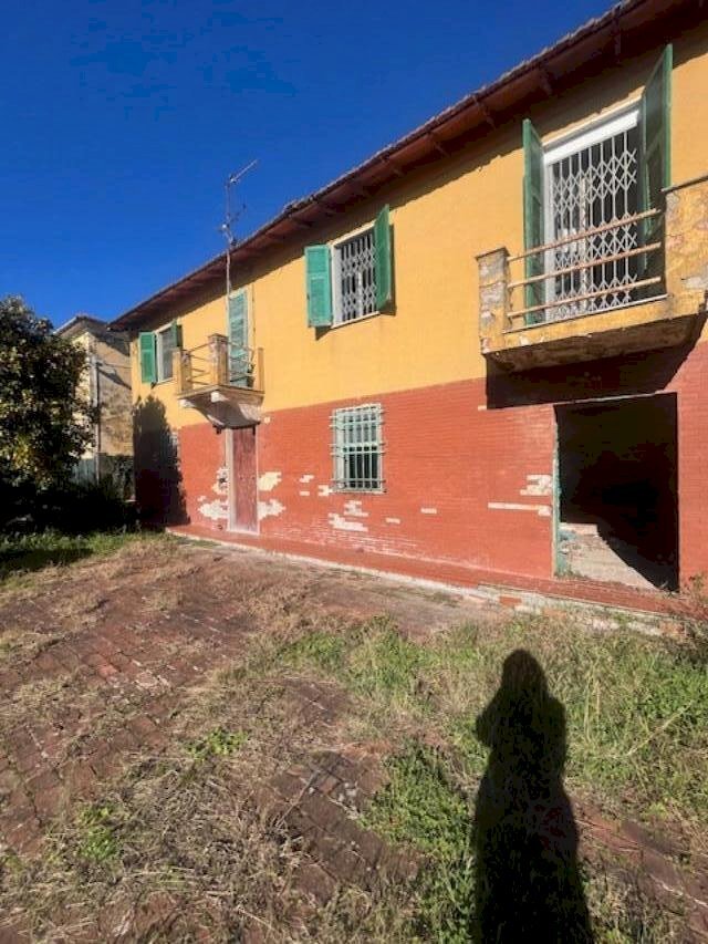 1296856_50p11ee1.jpg - Casale Via Ghiarettolo 11, Sarzana - foto 1