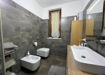 1296310-ul6k12t.jpeg - Villa a Schiera Via Boettola Il Traversa Ii, Sarzana - foto 17