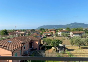 8fccd0b4-943b-43e7-a04b-6a1dcfa8fbf3.jpg - Trilocale Via Paradiso, Castelnuovo Magra - foto 15