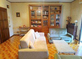 6f82d8fa-69cb-4737-8abc-8e72860da092.jpg - Appartamento Ronchi, Massa - foto 9