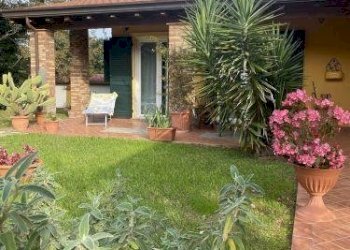 1297262-pls550q.jpg - Villa Via Palvotrisia 38, Castelnuovo Magra - foto 1