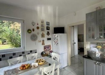 1297262-iwgh29oe.jpg - Villa Via Palvotrisia 38, Castelnuovo Magra - foto 7