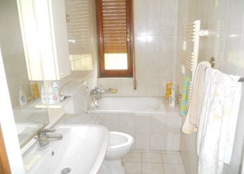 DSCN2456.jpg - Villa Via Olmarello 48, Castelnuovo Magra - photo 28