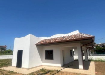 WhatsApp Image 2026-04-17 at 16.22.33 (1).jpeg - Casa indipendente Via Africa Orientale 43, San Felice Circeo - foto 1