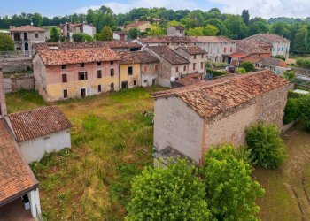 DJI_0889.jpg - Casale Via Cavriana 48, Solferino - foto 4