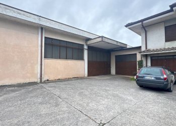 photo_2025-03-11_10-36-56.jpg - Locale Commerciale Via Silvio Pellico 13, Rezzato - foto 5