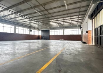 photo_2025-03-11_10-36-49.jpg - Locale Commerciale Via Silvio Pellico 13, Rezzato - foto 9