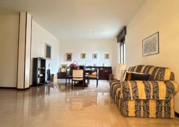 photo_2025-03-11_10-37-14 (2).jpg - Locale Commerciale Via Silvio Pellico 13, Rezzato - foto 23