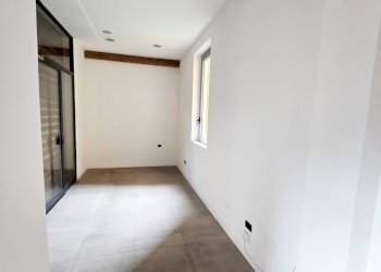 02.jpg - Commercial Premises Bologna - photo 5