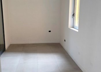 03.jpg - Commercial Premises Bologna - photo 6