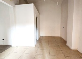 04.jpg - Commercial Premises Bologna - photo 7