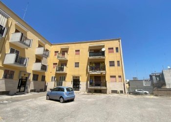 IMG_0468.jpg - Quadrilocale Via Giusti 21, Bari - foto 1