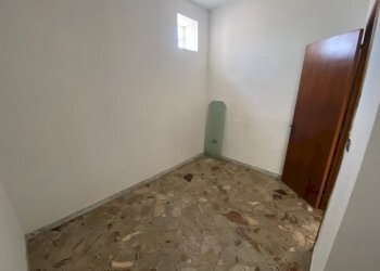 IMG_0474.jpg - Quadrilocale Via Giusti 21, Bari - foto 8