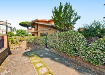 DSC_9521.jpg - Casa indipendente Via Anagnina 307, Grottaferrata - foto 14