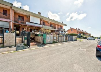 DSC_8212_1.jpg - Casa indipendente Via federico bocchetti 95, Roma - foto 1