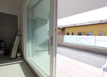 infissi - Quadrilocale Via Antonio Vivaldi, Dairago - foto 7