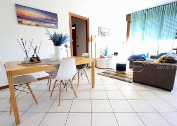 sala da pranzo - Trilocale giacomo leopardi, Lainate - foto 2