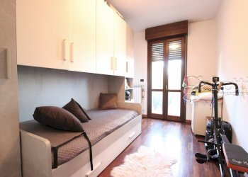 camera da letto - Trilocale giacomo leopardi, Lainate - foto 18