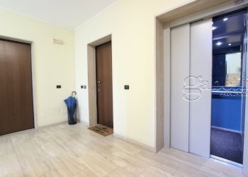 pianerottolo palazzina - Trilocale giacomo leopardi, Lainate - foto 23