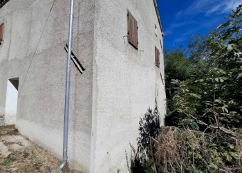 WhatsApp Image 2025-09-24 at 14.49.53 (3).jpeg - Terratetto - Terracielo Via Ugrigno Castello 2, Sant'Agata Feltria - foto 2