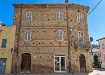 Gemini_Generated_Image_shlp7fshlp7fshlp.png - Apartment Via Aurelio Saffi 77, Novafeltria - photo 1